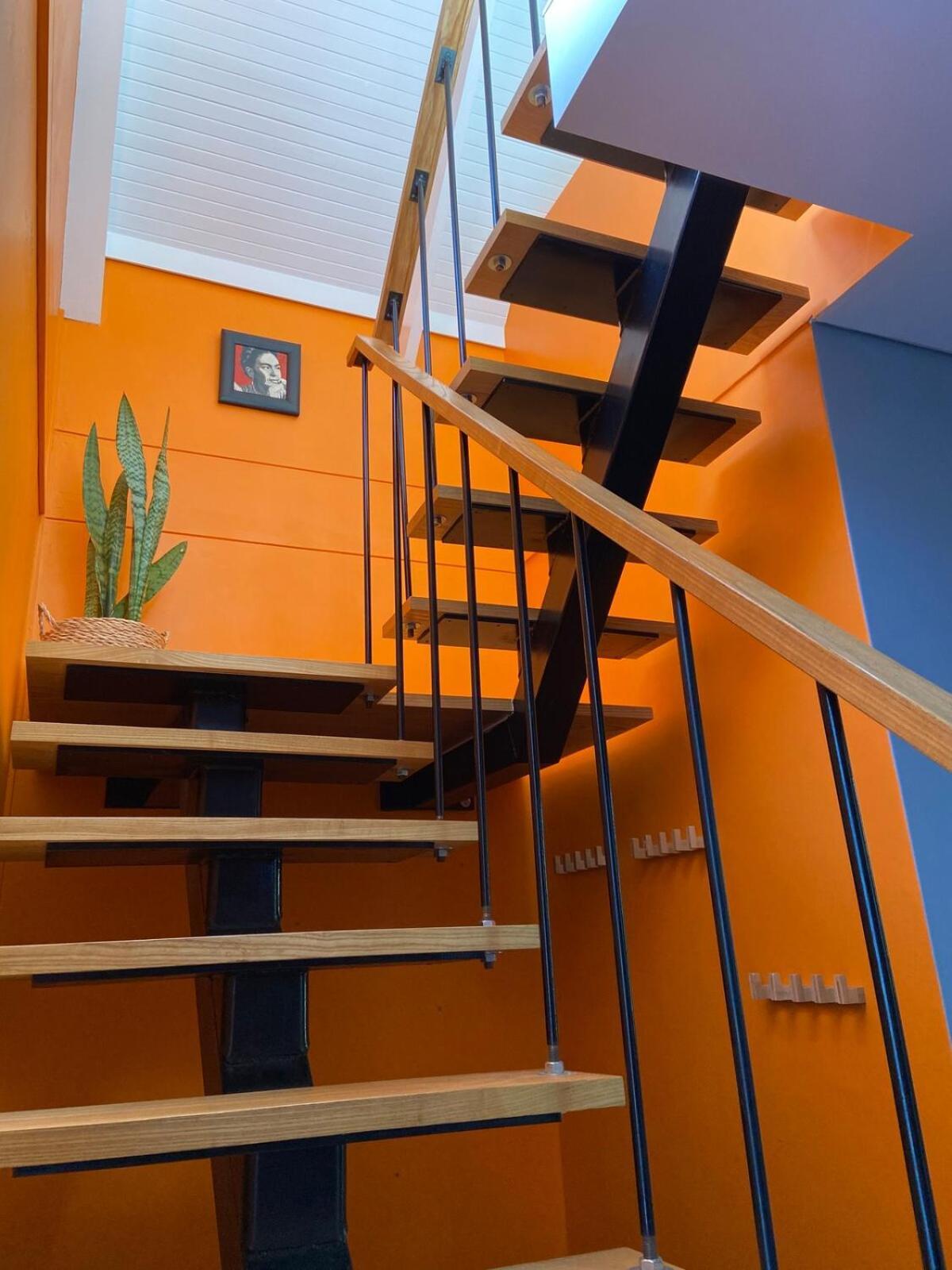 The Tree House - Loft Apartment