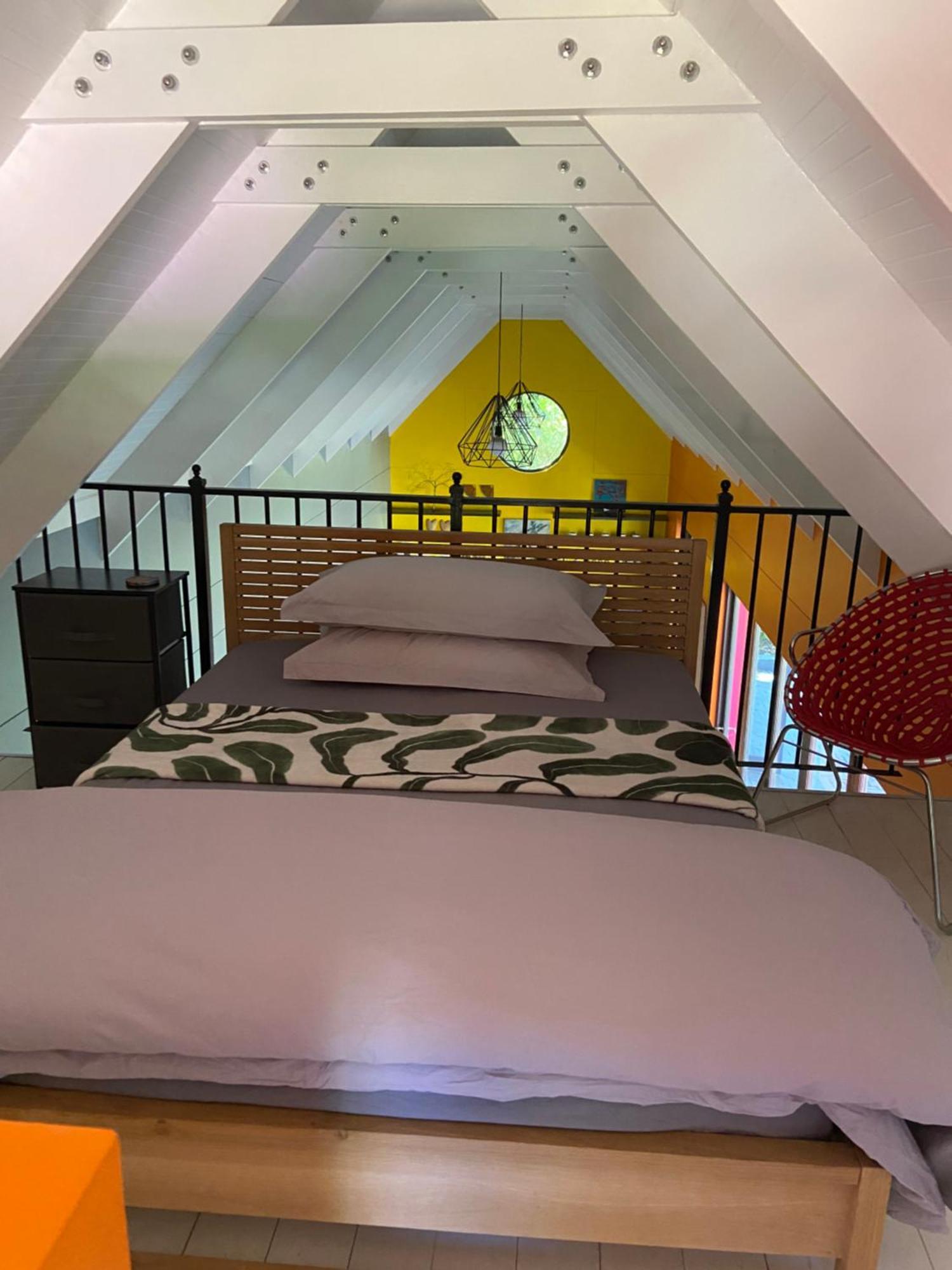 The Tree House - Loft Apartment